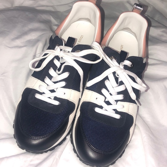 LV Sneakers - Picture 2 of 4